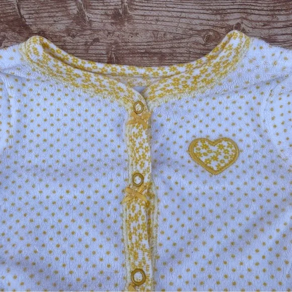 Carter’s baby girl onesie size  9 months - Picture 11 of 11